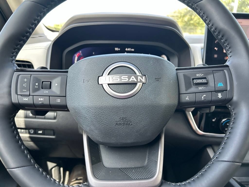 Certified 2025 Nissan Rogue SL FWD image 24
