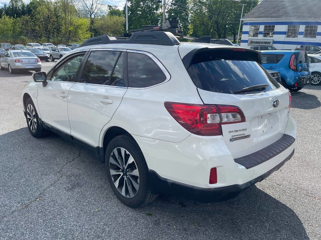Used 2016 Subaru Outback 2.5i Limited image 8