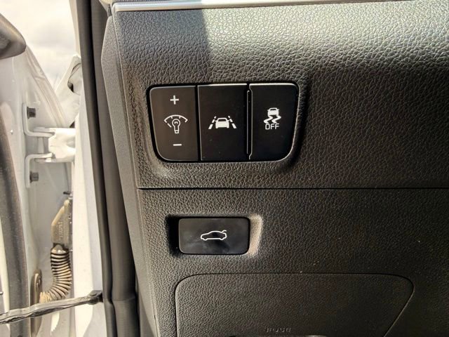 Used 2022 Kia K5 GT-Line AWD/4WD image 22