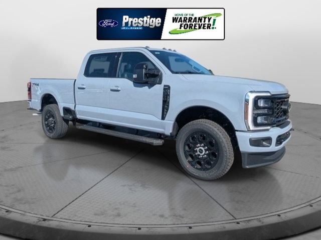 New 2026 Ford F350 Lariat w/ Black Appearance Package