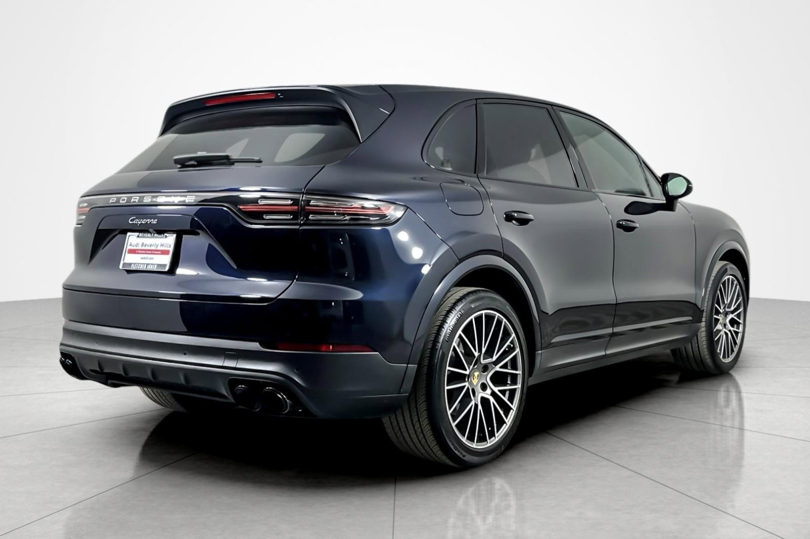 Used 2022 Porsche Cayenne Platinum Edition AWD/4WD image 5