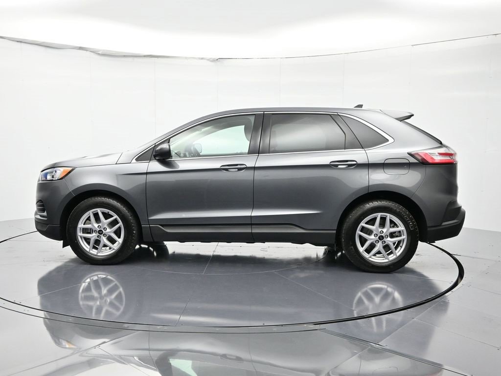 Used 2024 Ford Edge SEL image 9