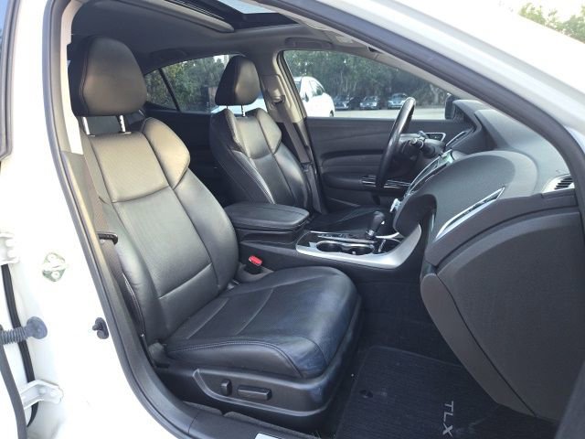 Used 2018 Acura TLX w/ Technology Package FWD image 12