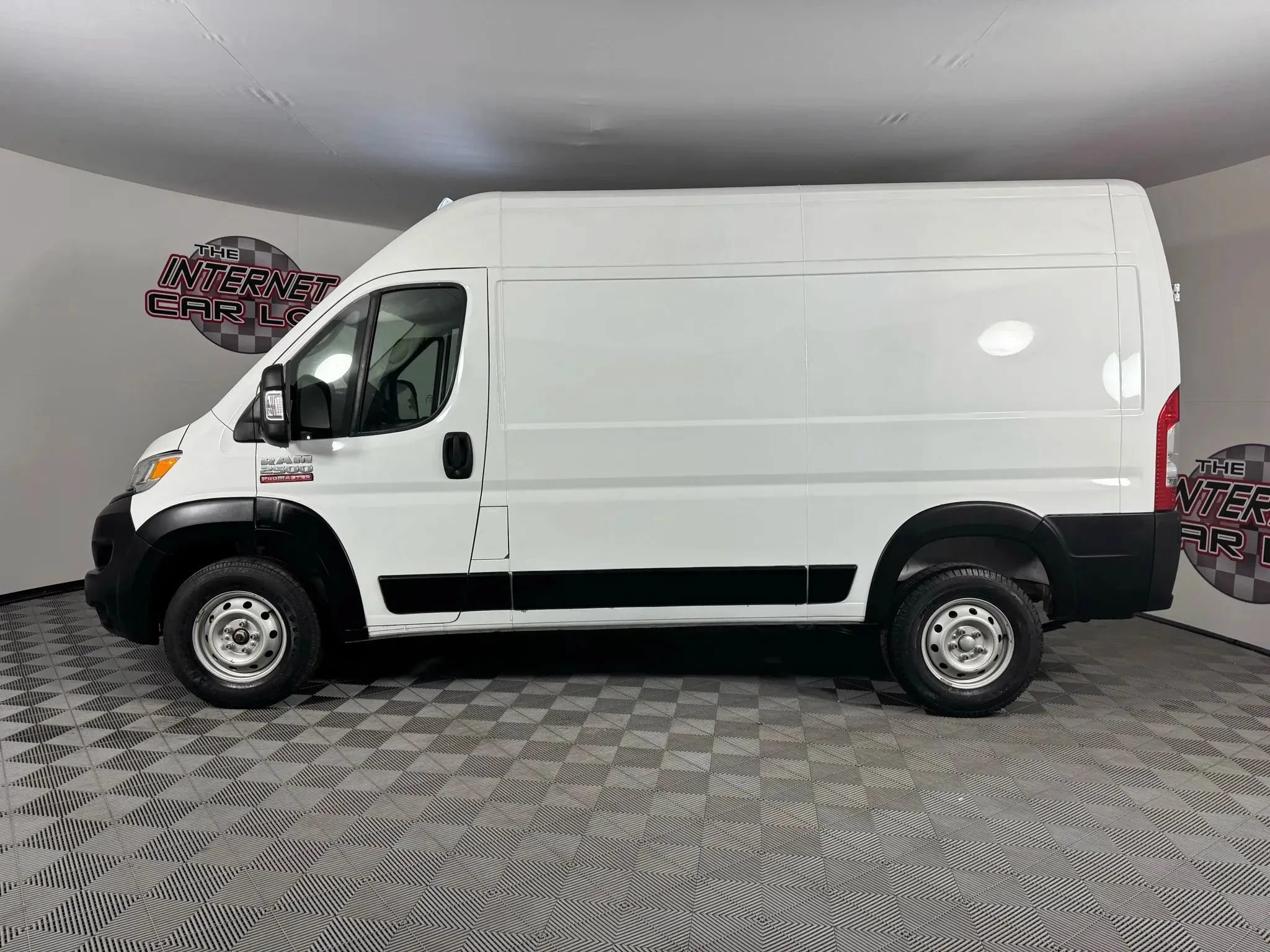 Used 2024 RAM ProMaster 1500 w/ Convenience Group FWD image 4