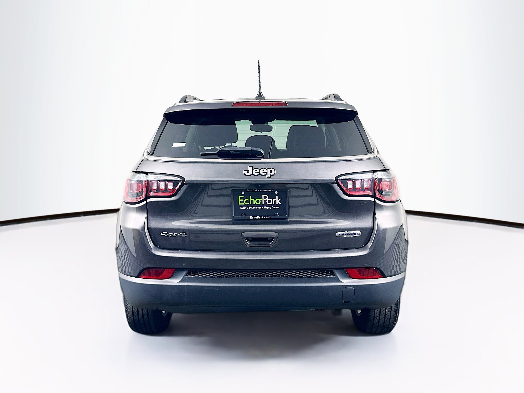 Used 2022 Jeep Compass Latitude AWD/4WD image 7