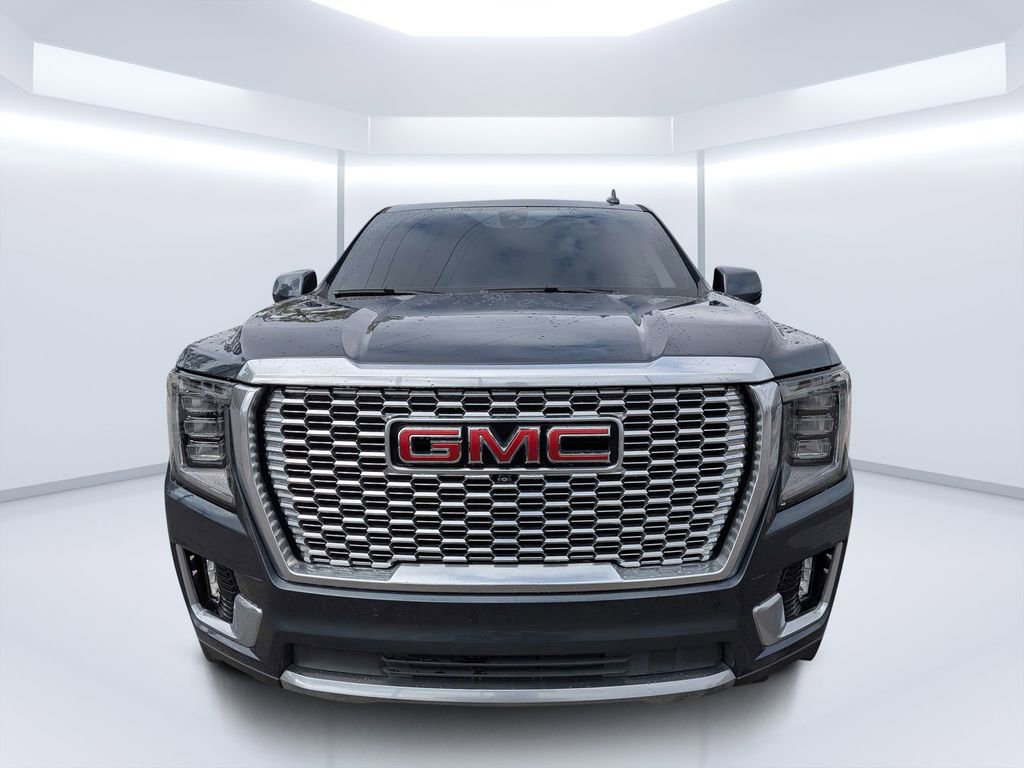 Used 2021 GMC Yukon XL Denali w/ Denali Premium Package image 8