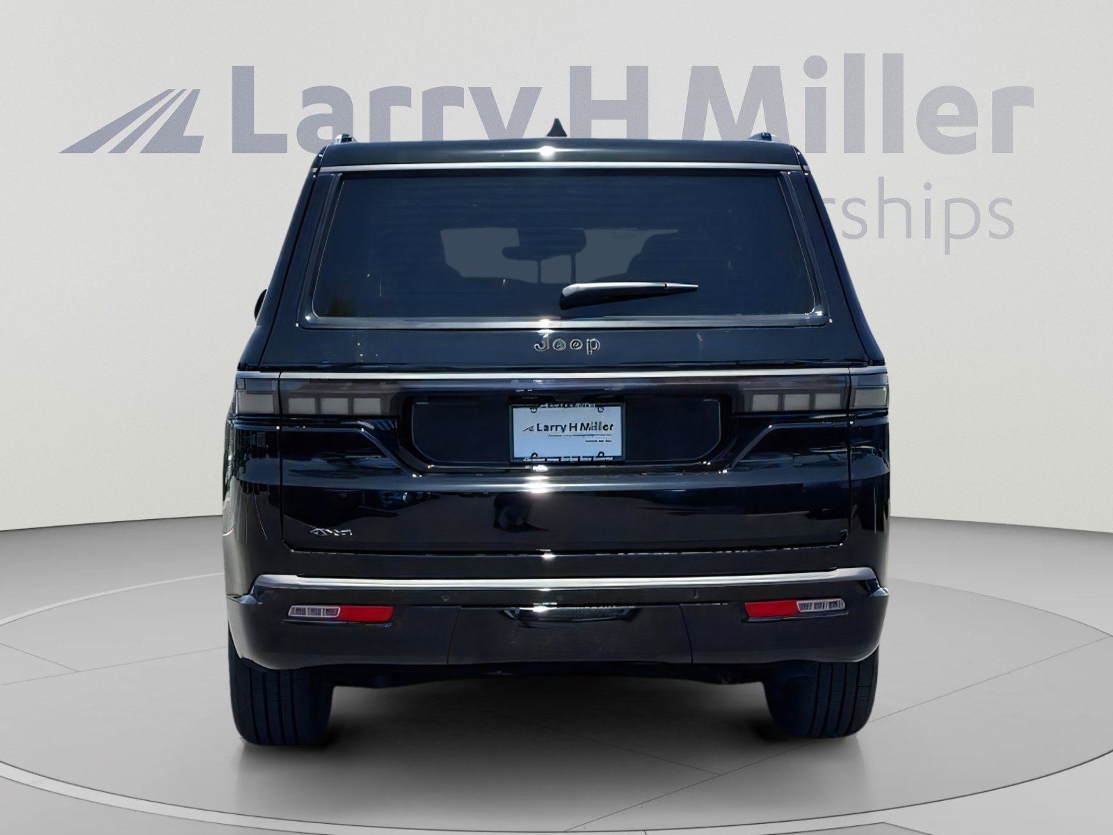 New 2026 Jeep Grand Wagoneer Limited w/ Convenience Group I AWD/4WD image 5