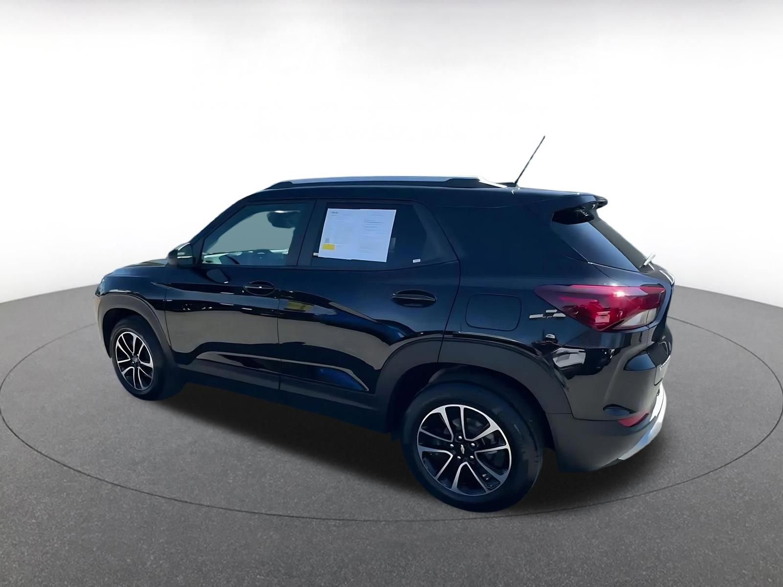 Used 2025 Chevrolet TrailBlazer LT image 10