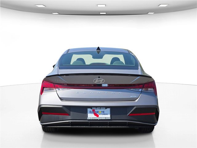 New 2025 Hyundai Elantra SEL image 7