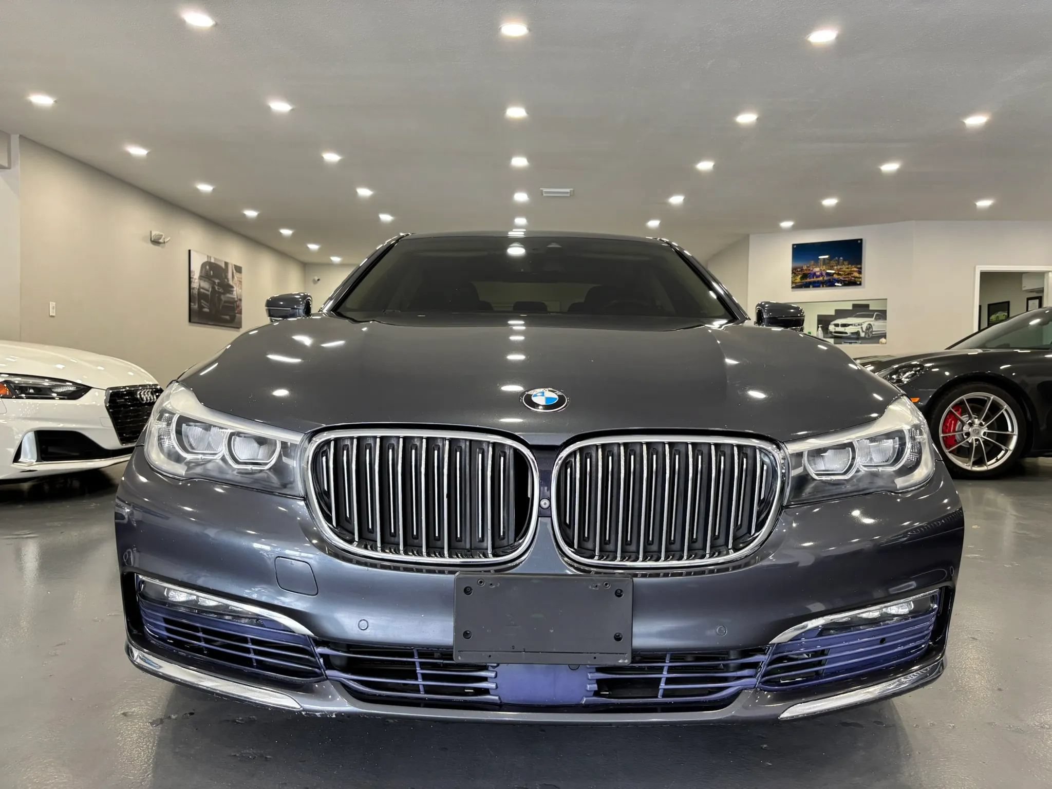 Used 2017 BMW 740e xDrive AWD/4WD image 2