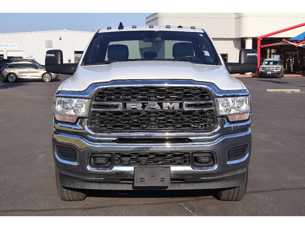 Used 2024 RAM 2500 Tradesman w/ Chrome Appearance Group AWD/4WD image 9