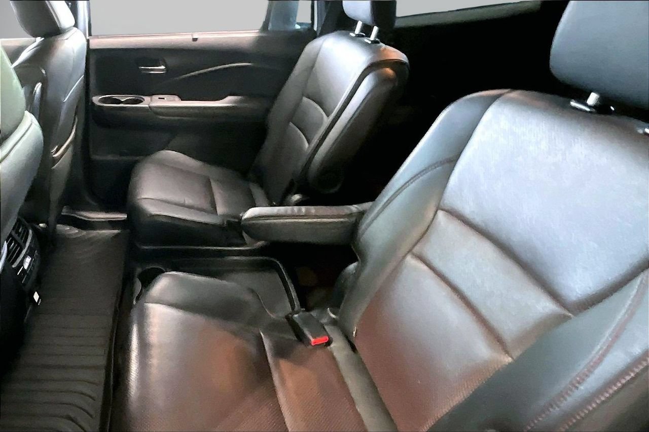 Used 2022 Honda Pilot Black Edition image 23