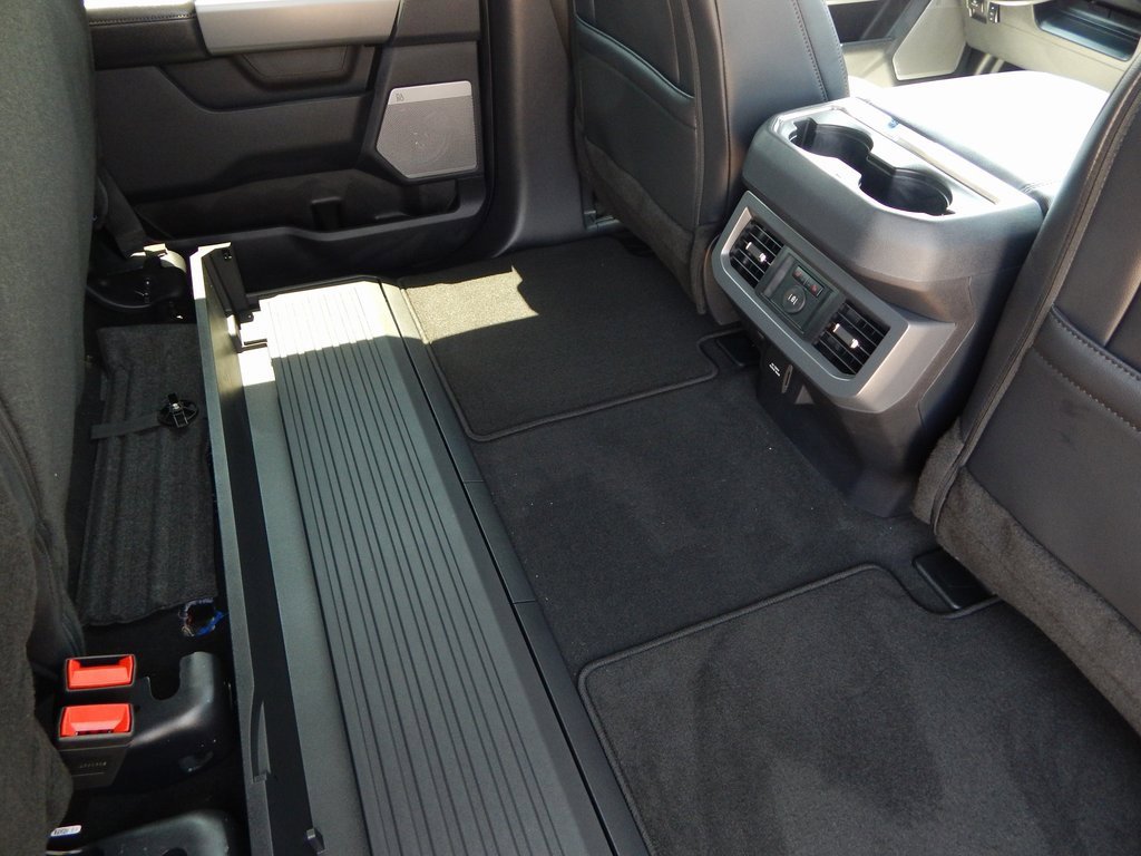 New 2025 Ford F250 Lariat w/ Lariat Ultimate Package image 12