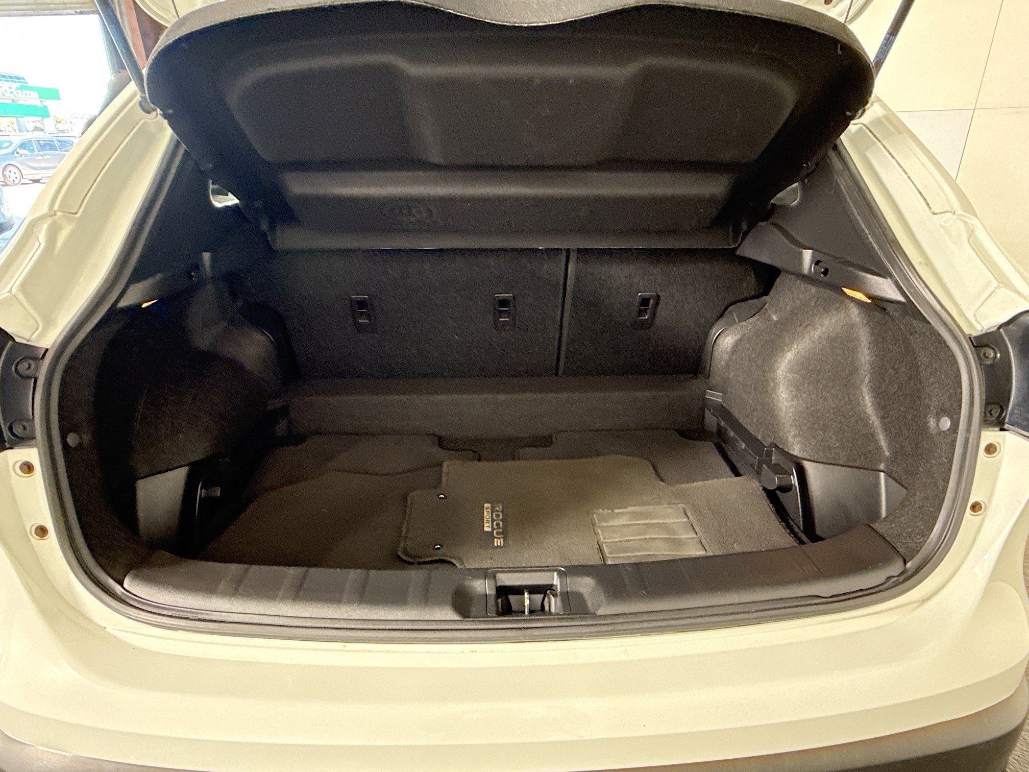 Used 2020 Nissan Rogue Sport S image 34