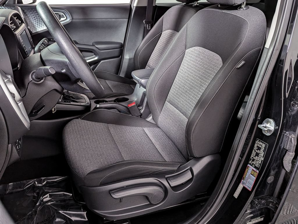 Used 2020 Kia Soul S FWD image 14