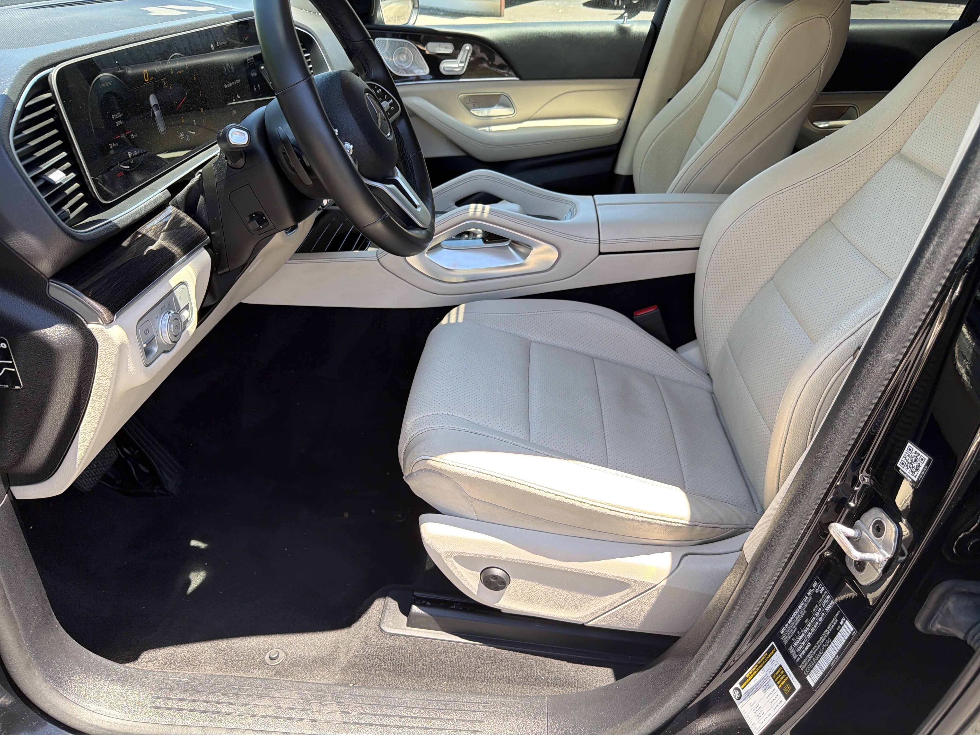 Used 2022 Mercedes-Benz GLE 350 image 3
