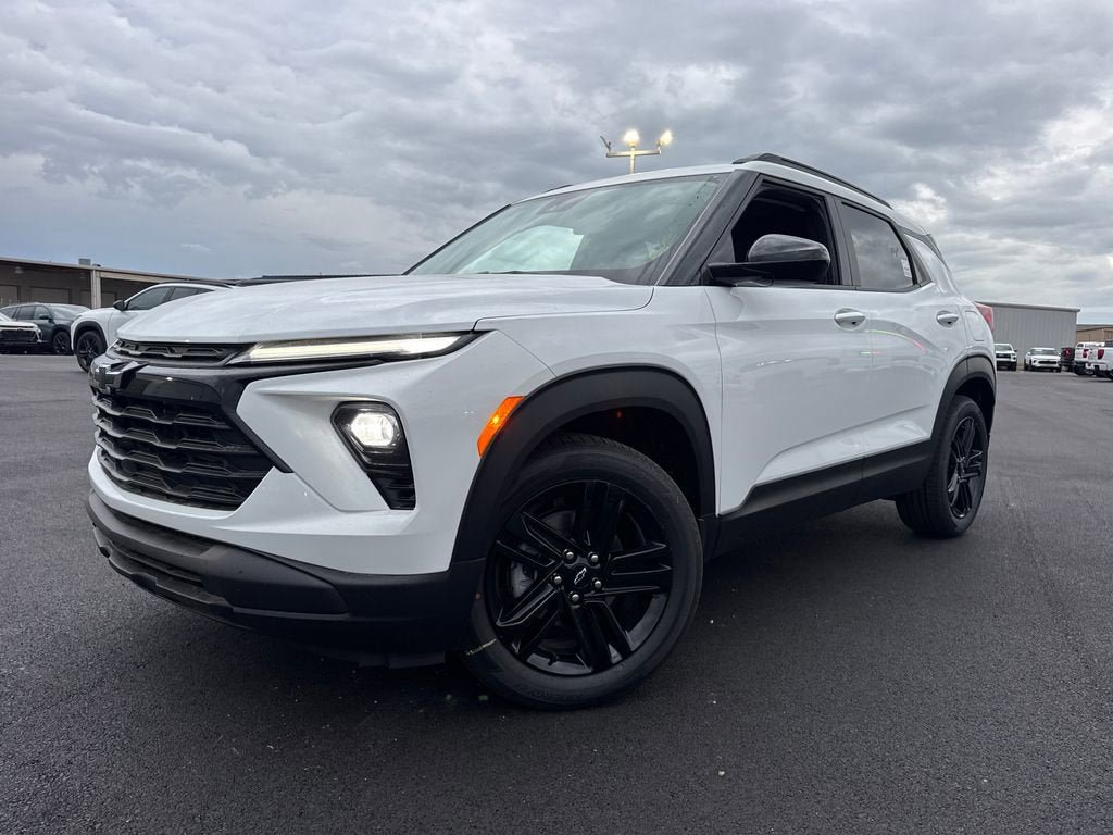 New 2026 Chevrolet TrailBlazer LT w/ Midnight Edition FWD image 1