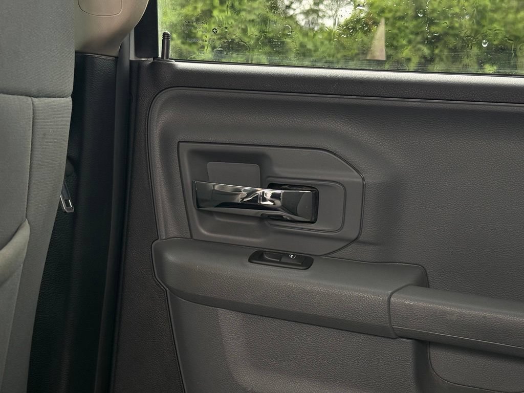 Used 2015 RAM 1500 Big Horn RWD image 30