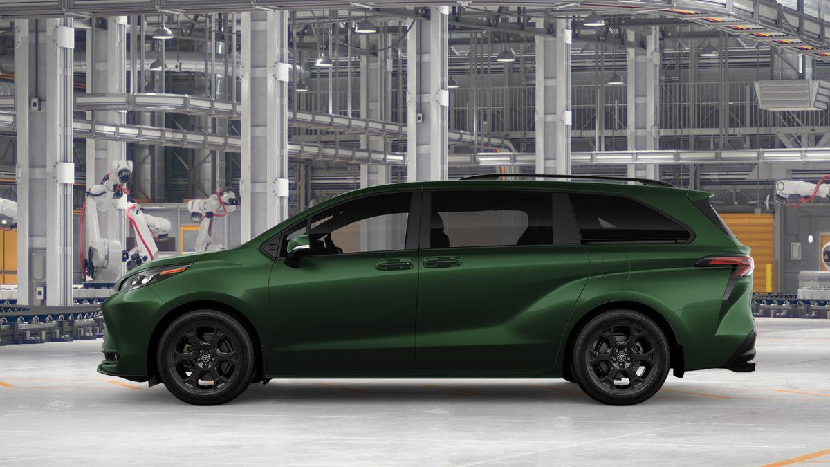 New 2026 Toyota Sienna XLE Woodland Edition image 4