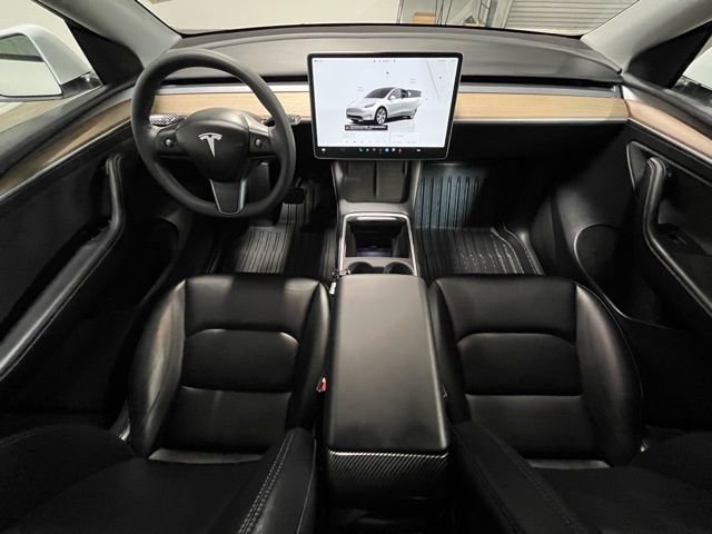 Used 2023 Tesla Model Y Long Range image 17
