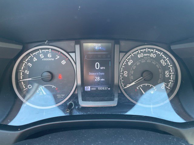 Used 2019 Toyota Tacoma TRD Off-Road w/ Technology Package AWD/4WD image 6