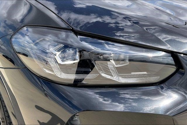Used 2023 BMW X4 M40i w/ Premium Package image 33