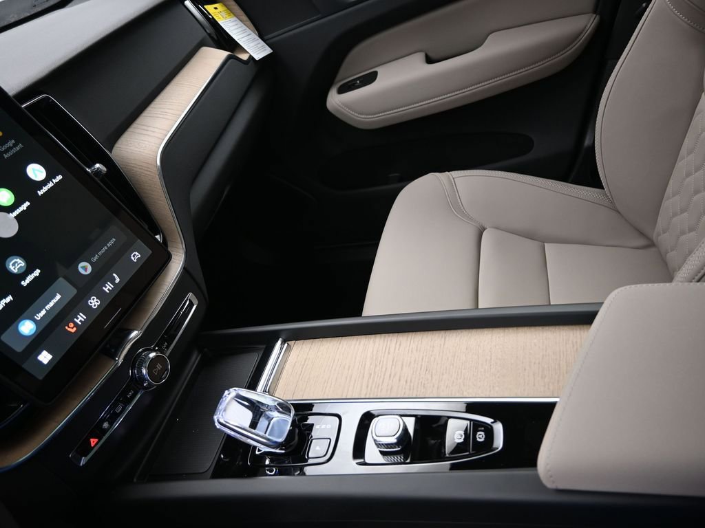 New 2026 Volvo XC60 B5 Plus w/ Climate Package image 16