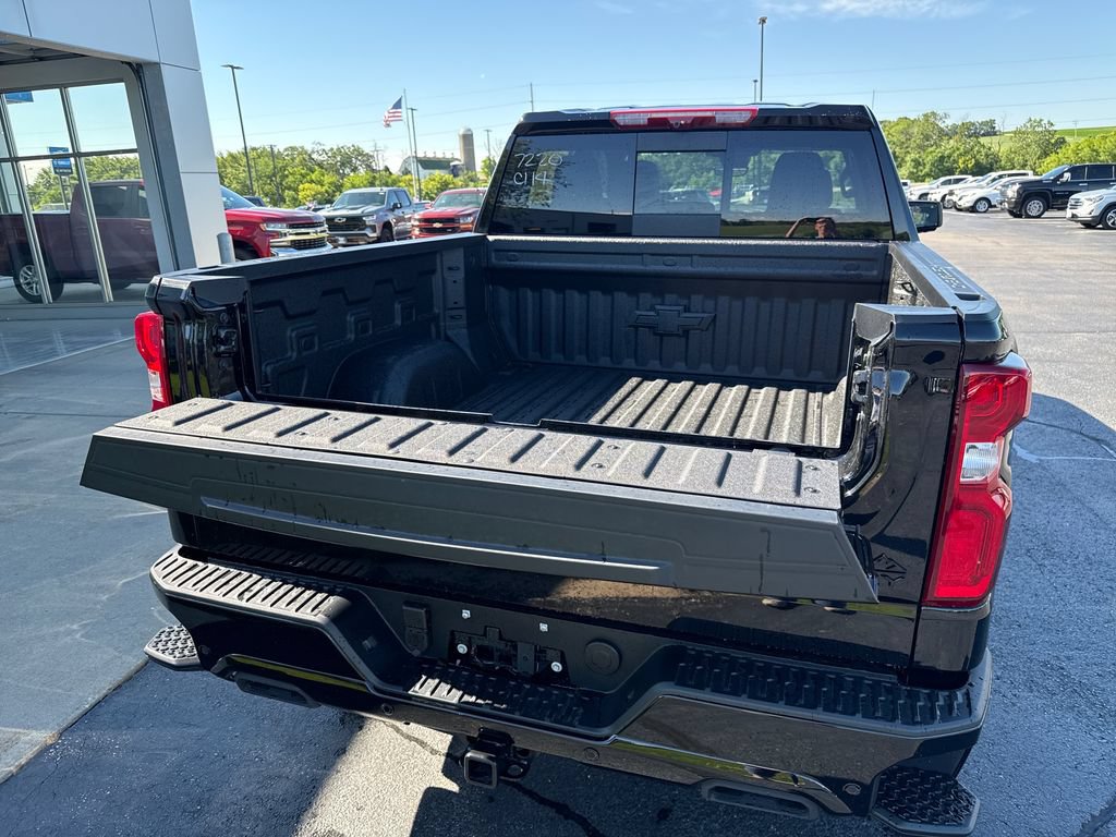 New 2026 Chevrolet Silverado 1500 High Country w/ Midnight Edition AWD/4WD image 36