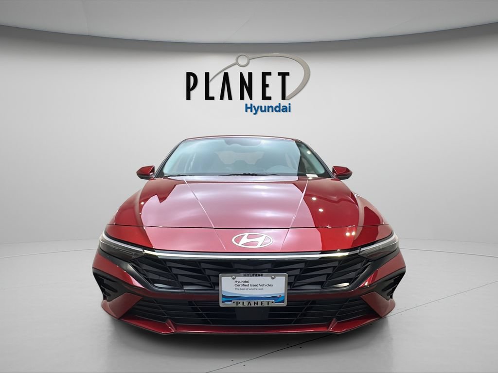 Certified 2025 Hyundai Elantra SEL FWD image 8