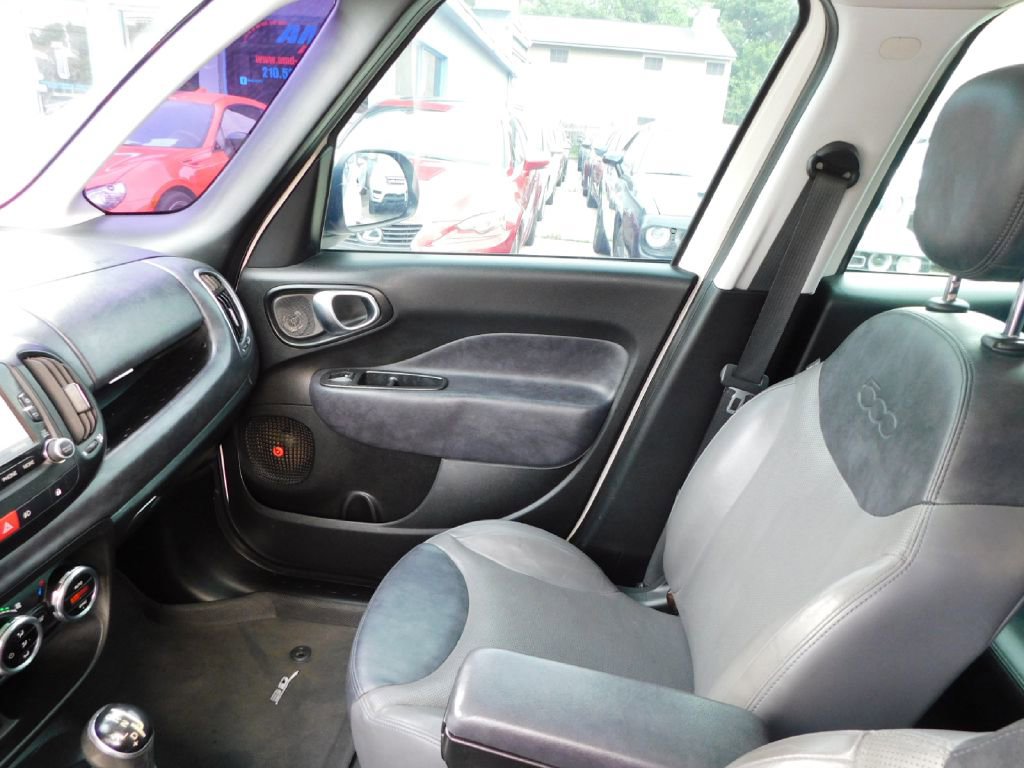 Used 2014 FIAT 500L Lounge FWD image 35
