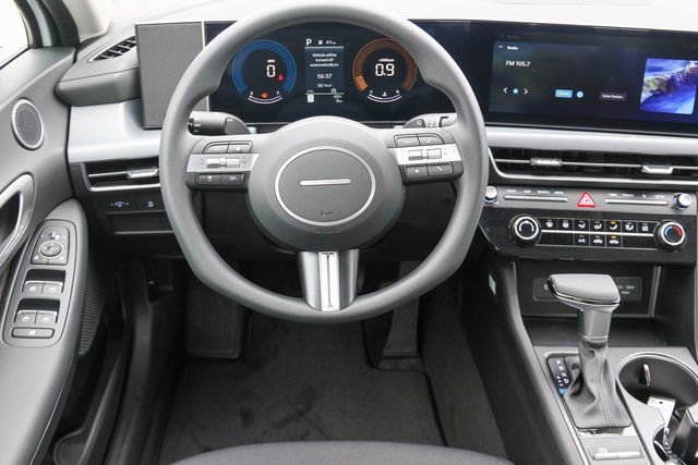 New 2026 Hyundai Sonata SE FWD image 13
