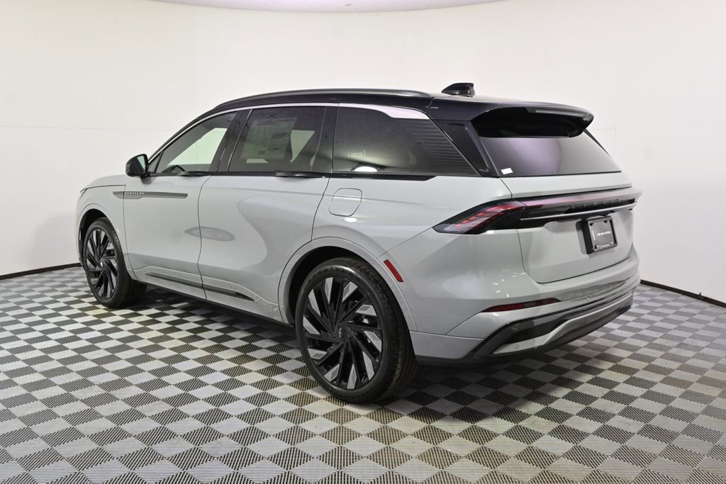 New 2026 Lincoln Nautilus Black Label w/ Jet Appearance Package AWD/4WD image 3