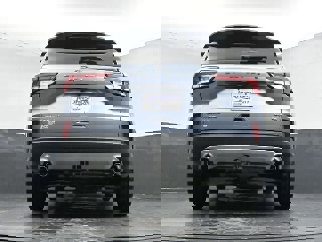 Used 2022 Ford Escape Titanium w/ Class II Trailer Tow Package image 33