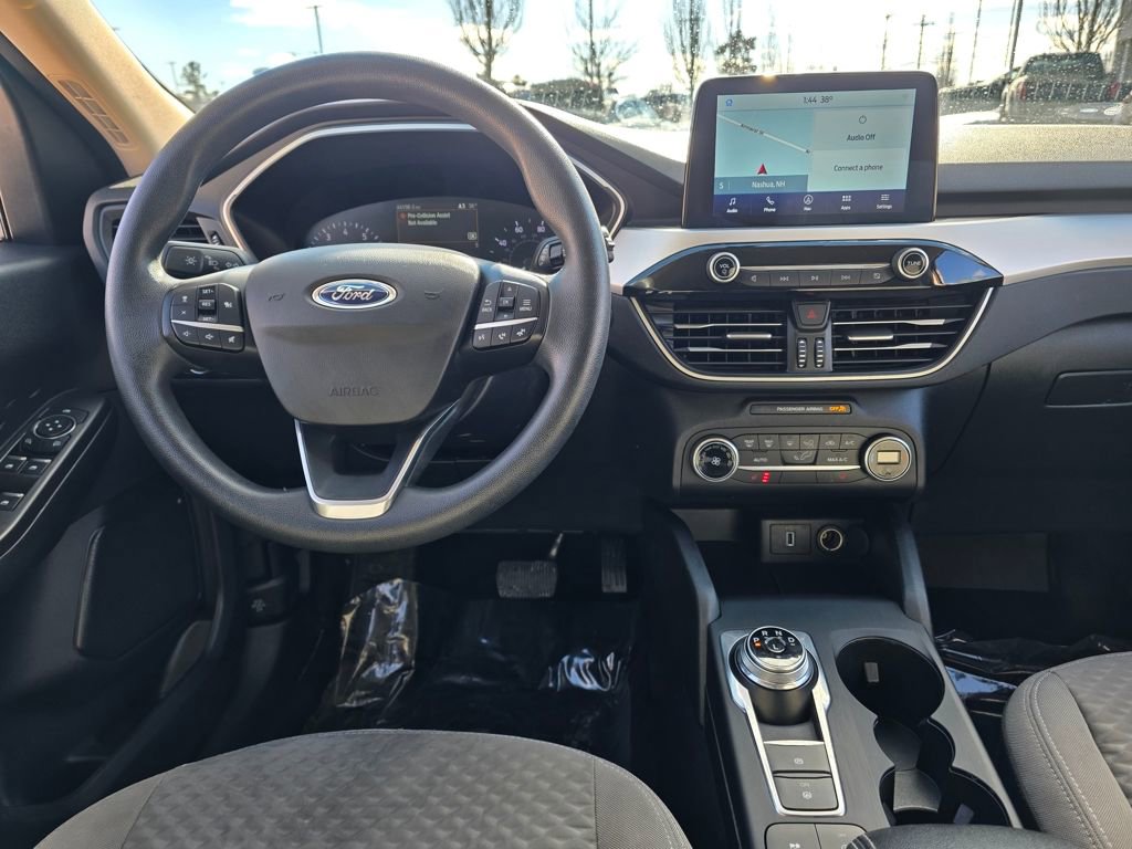 Used 2020 Ford Escape SE image 19