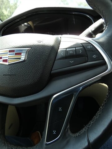 Used 2017 Cadillac XT5 Luxury AWD/4WD image 25
