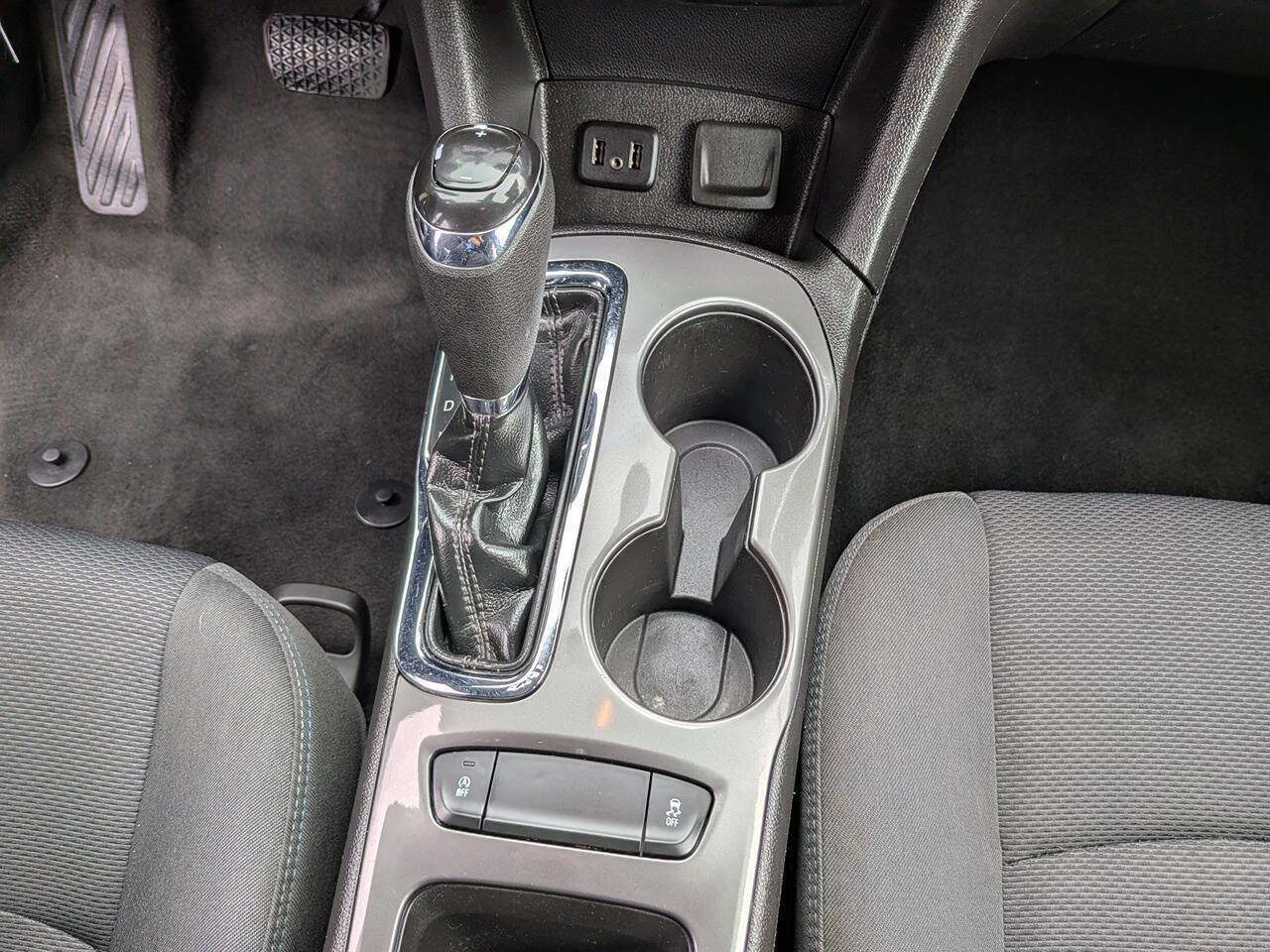 Used 2019 Chevrolet Cruze LT w/ RS Package FWD image 13