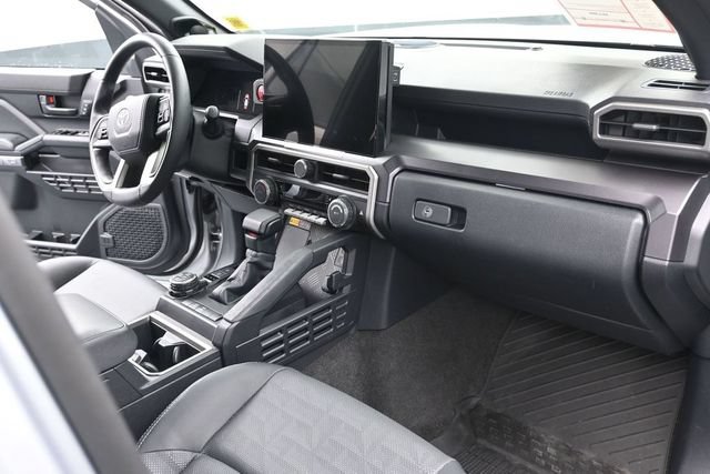 Certified 2026 Toyota 4Runner TRD Off-Road Premium AWD/4WD image 22