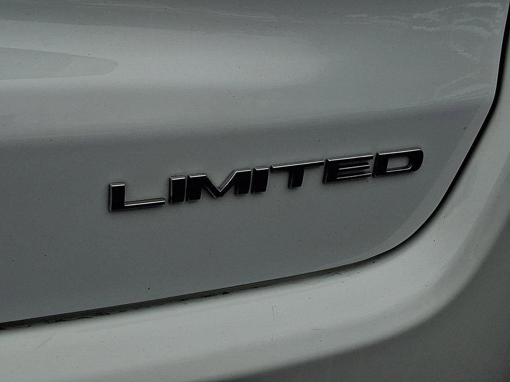 Used 2022 Jeep Compass Limited image 30