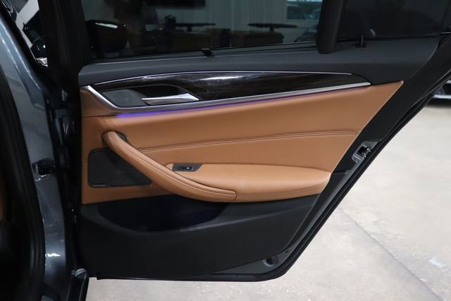 Used 2019 BMW 540i w/ Executive Package RWD image 19