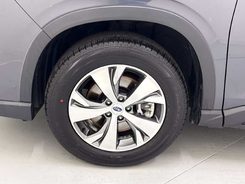 Certified 2023 Subaru Ascent Premium w/ Convenience Package AWD/4WD image 11