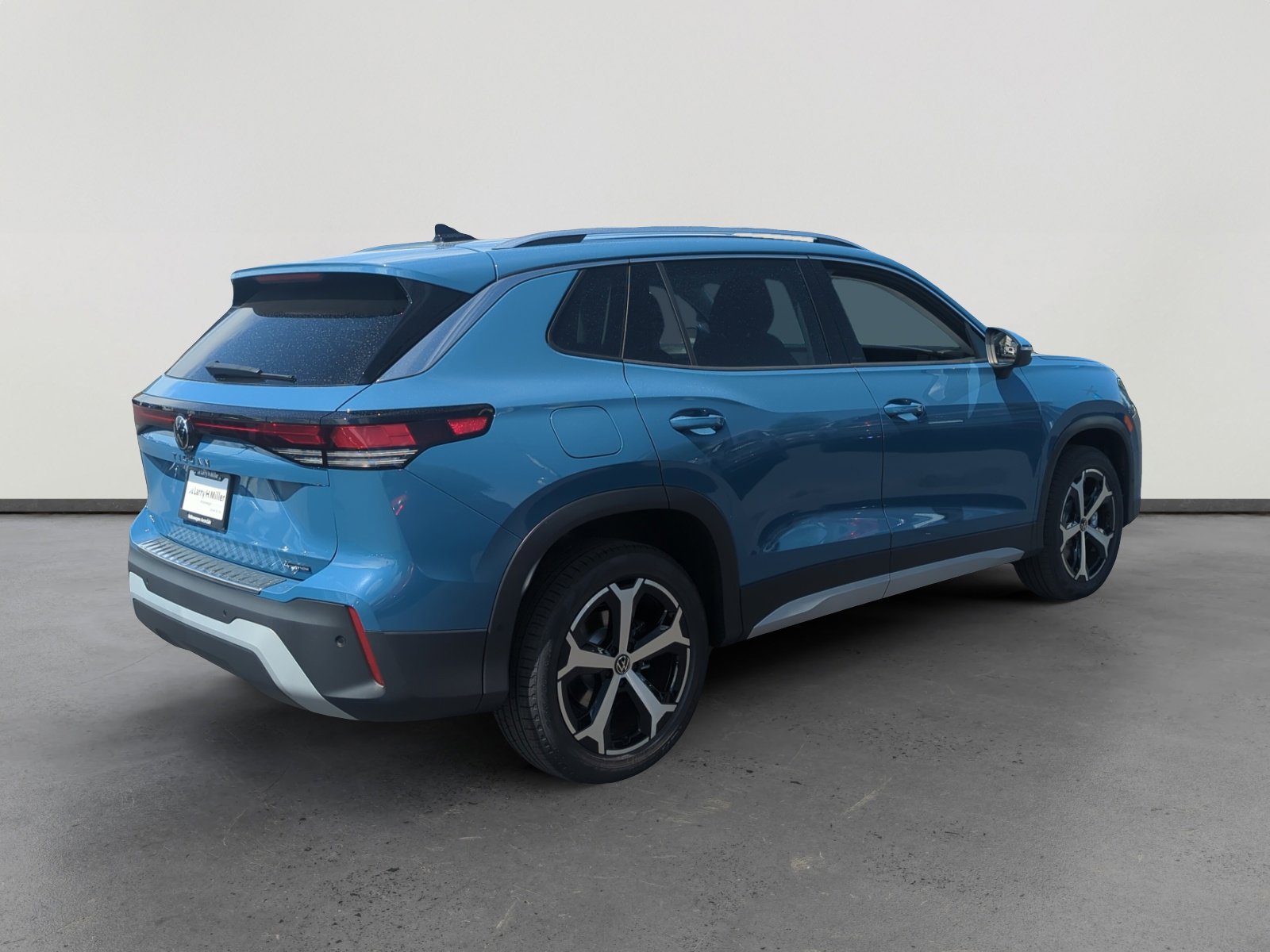 New 2025 Volkswagen Tiguan SE image 5