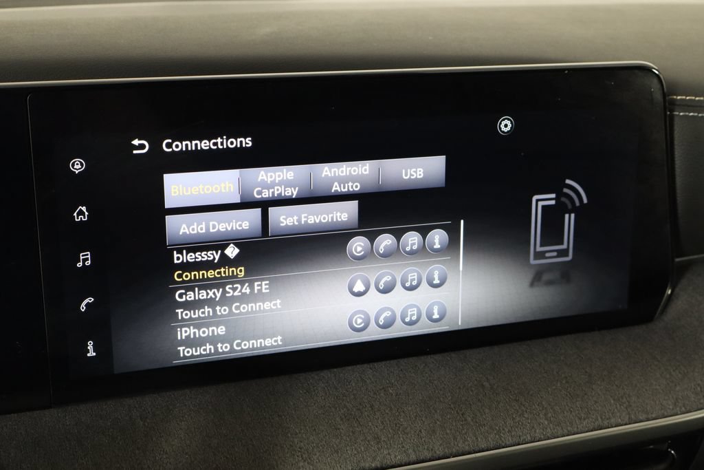 Used 2025 Nissan Kicks SV FWD image 32