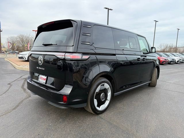 New 2025 Volkswagen ID. Buzz Pro S RWD image 8