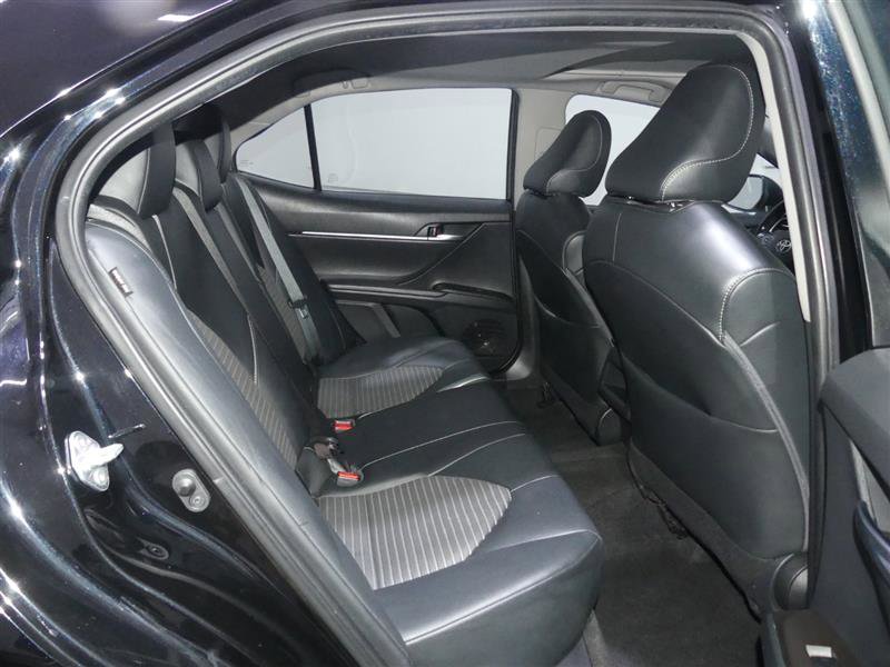 Used 2021 Toyota Camry SE w/ Cold Weather Package image 28