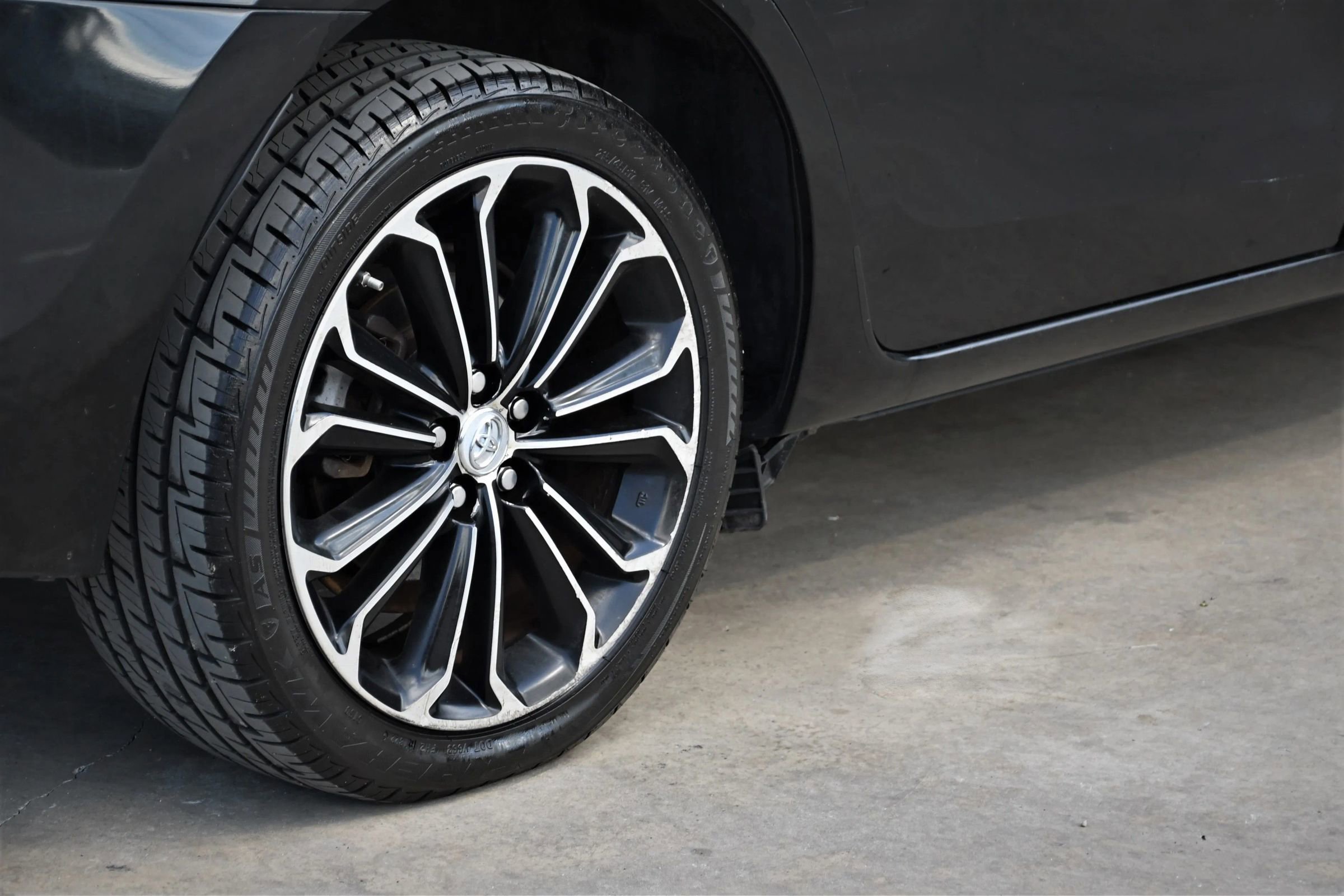 Used 2015 Toyota Corolla S FWD image 8