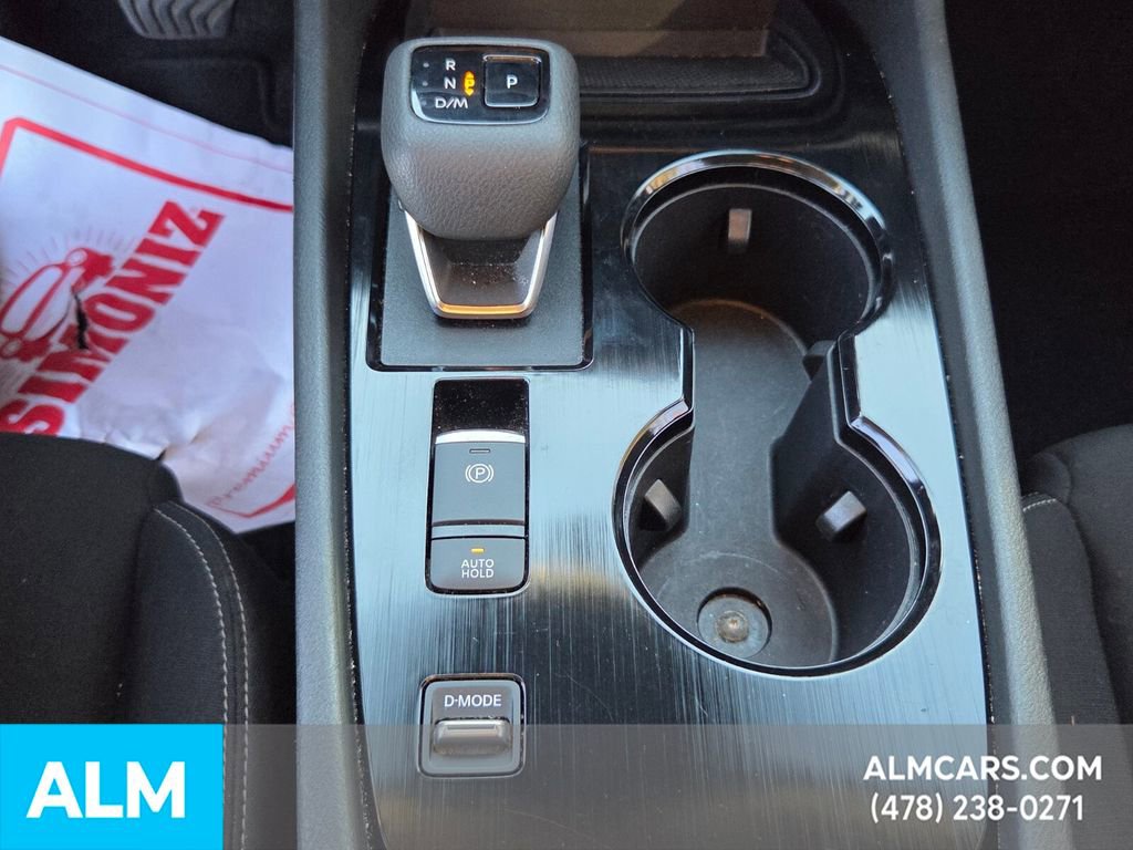 Used 2024 Nissan Rogue S image 21