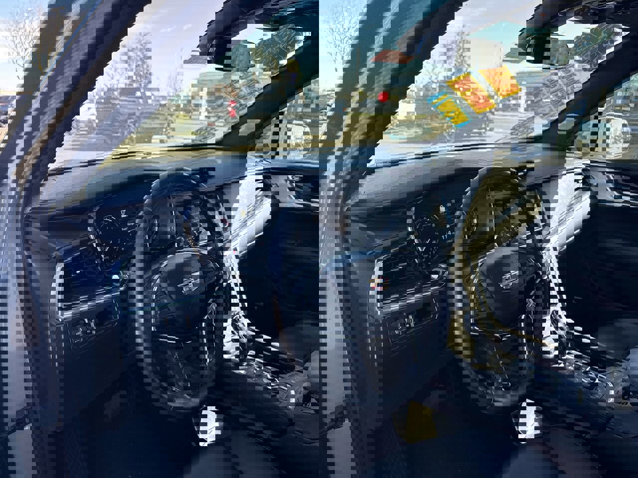 Used 2025 Cadillac XT5 Premium Luxury image 9