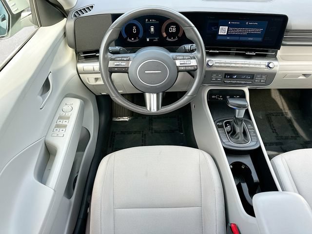 Used 2025 Hyundai Kona SEL FWD image 20