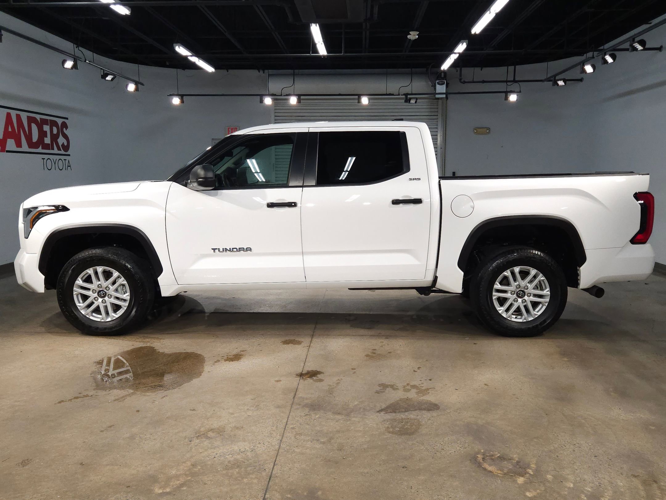 Certified 2025 Toyota Tundra SR5 image 4