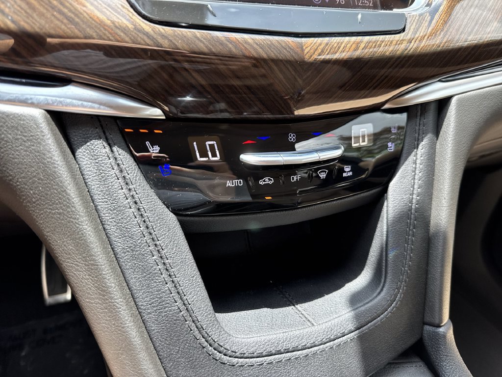 Used 2024 Cadillac XT6 Sport w/ Platinum Package AWD/4WD image 50